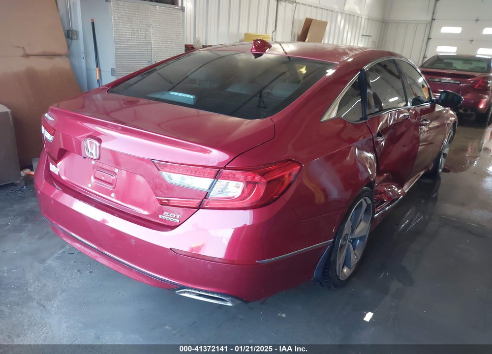 2018 HONDA ACCORD VIN: 1HGCV2F90JA005924