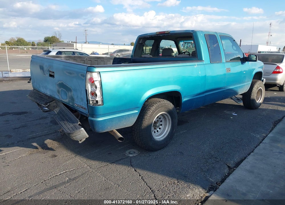 1998 CHEVROLET C1500 FLEETSIDE VIN: 1GCEC19M4WE227695
