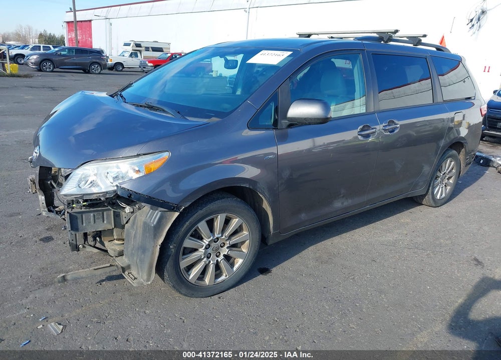 2017 TOYOTA SIENNA LE 7 PASSENGER VIN: 5TDJZ3DC2HS154993