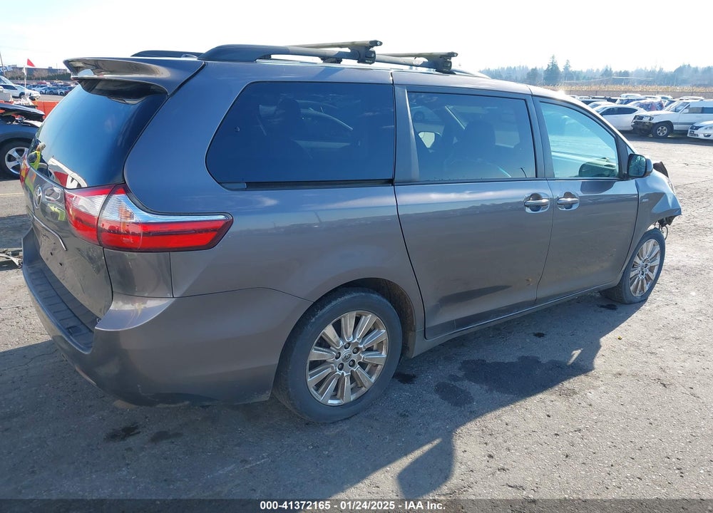 2017 TOYOTA SIENNA LE 7 PASSENGER VIN: 5TDJZ3DC2HS154993