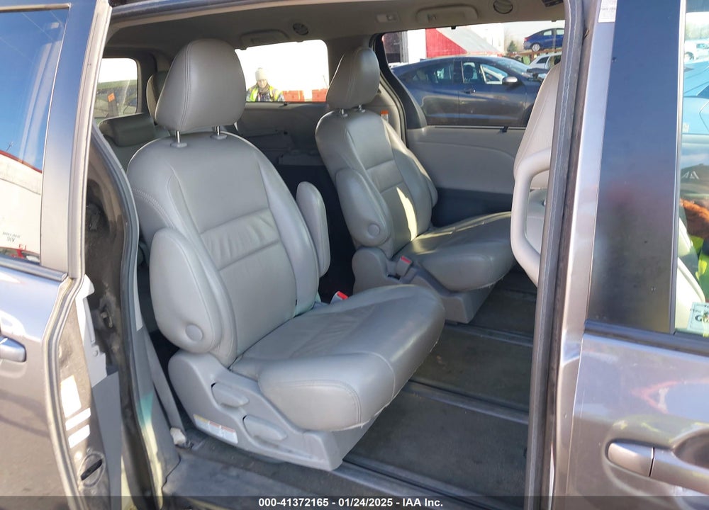 2017 TOYOTA SIENNA LE 7 PASSENGER VIN: 5TDJZ3DC2HS154993