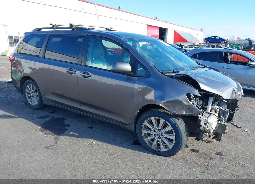 2017 TOYOTA SIENNA LE 7 PASSENGER VIN: 5TDJZ3DC2HS154993