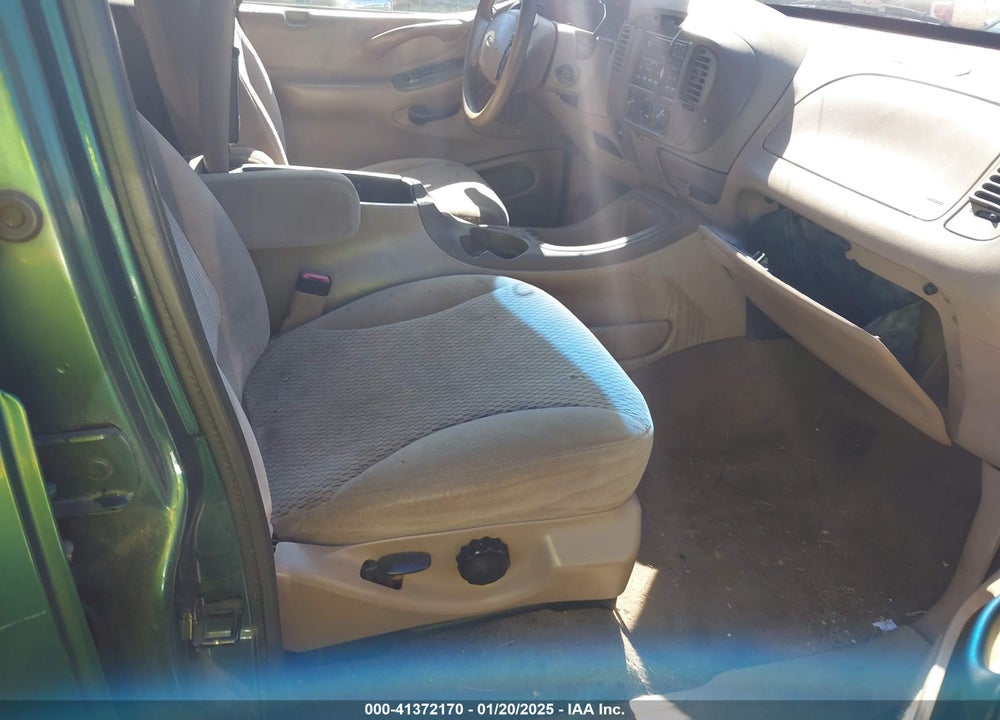 1999 FORD EXPEDITION EDDIE BAUER/XLT VIN: 1FMRU17L4XLA76892