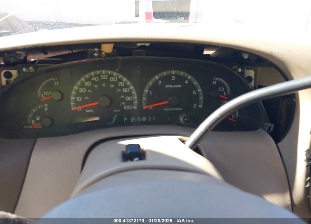 1999 FORD EXPEDITION EDDIE BAUER/XLT VIN: 1FMRU17L4XLA76892