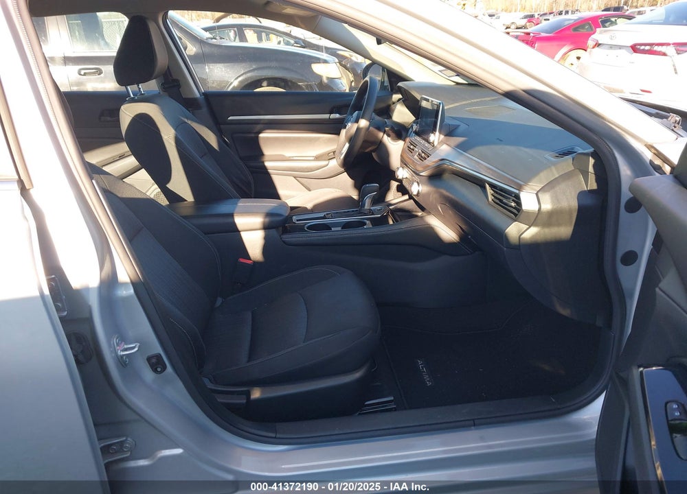 2023 NISSAN ALTIMA SV FWD VIN: 1N4BL4DV8PN337323