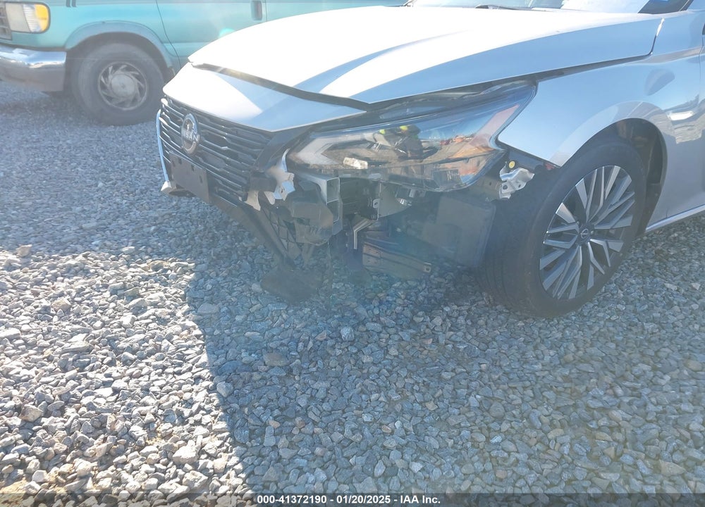 2023 NISSAN ALTIMA SV FWD VIN: 1N4BL4DV8PN337323