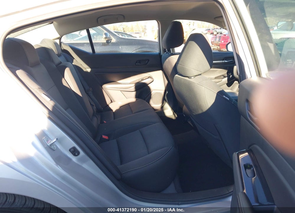 2023 NISSAN ALTIMA SV FWD VIN: 1N4BL4DV8PN337323