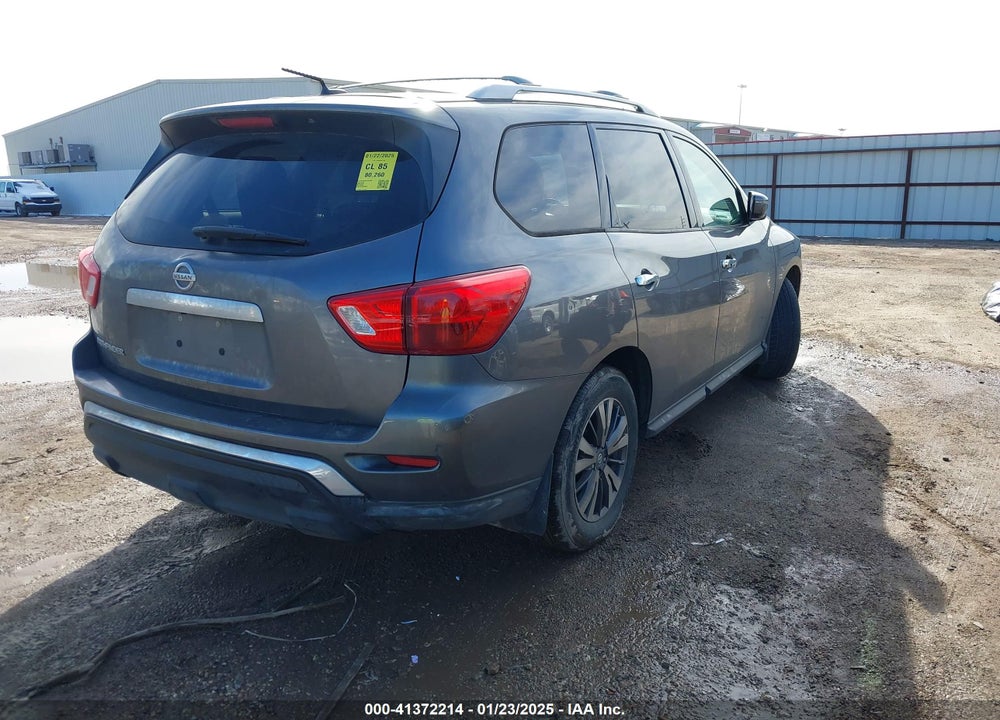 2018 NISSAN PATHFINDER S VIN: 5N1DR2MN3JC666080