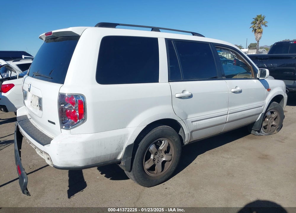 2007 HONDA PILOT EX-L VIN: 5FNYF18627B030693