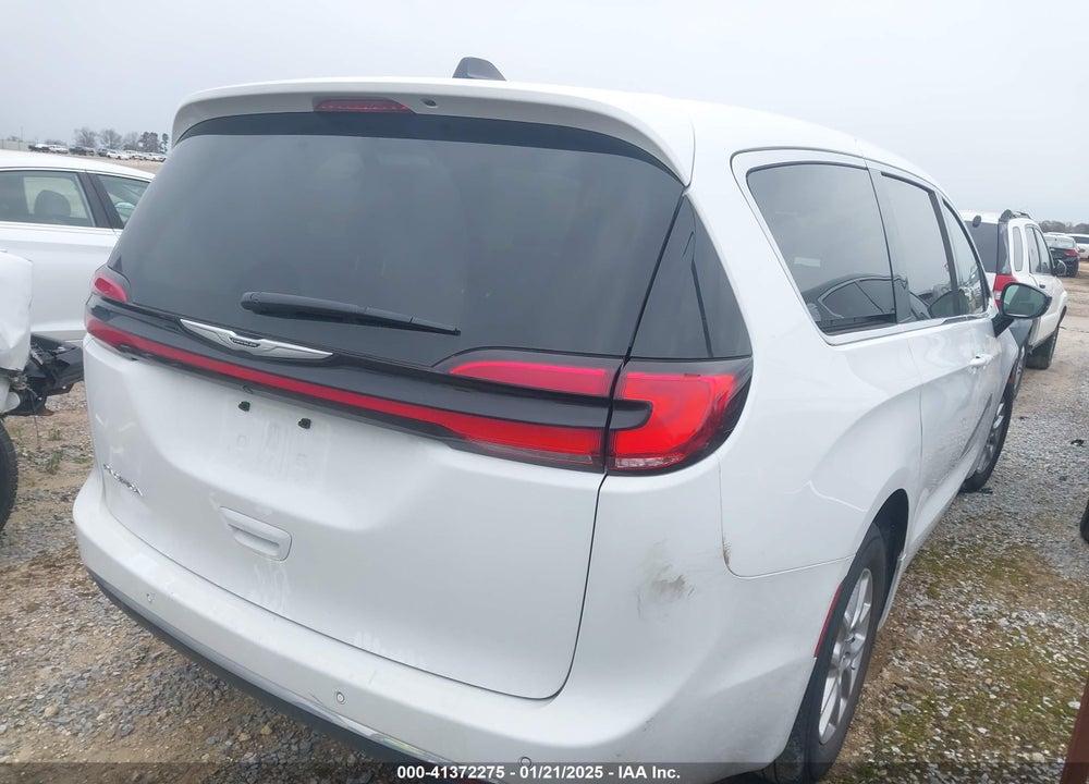 2024 CHRYSLER PACIFICA TOURING L VIN: 2C4RC1BG9RR182492