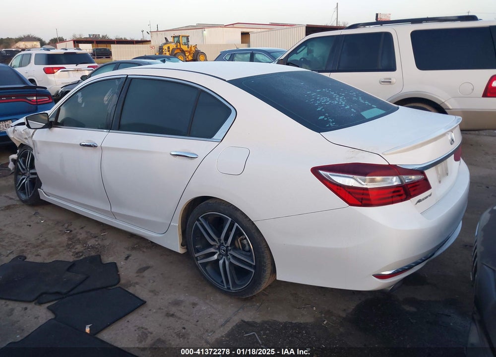 2017 HONDA ACCORD SEDAN VIN: 1HGCR2F55HA017403