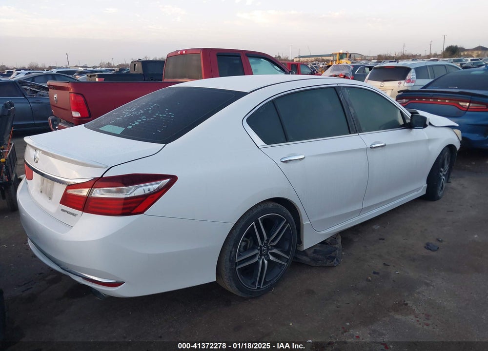 2017 HONDA ACCORD SEDAN VIN: 1HGCR2F55HA017403