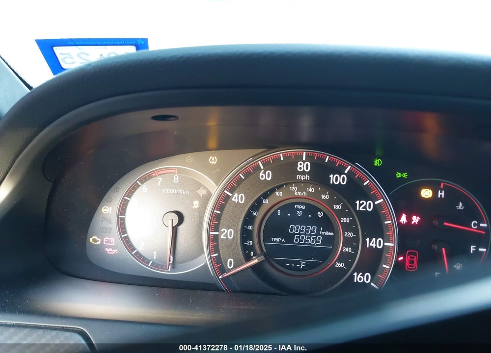 2017 HONDA ACCORD SEDAN VIN: 1HGCR2F55HA017403