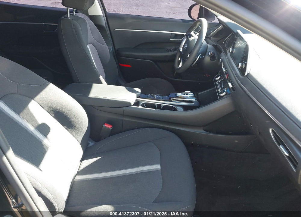 2021 HYUNDAI SONATA VIN: KMHL24JJ1MA023692