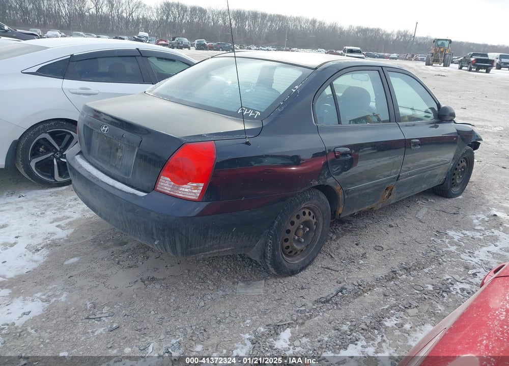 2005 HYUNDAI ELANTRA VIN: KMHDN46D55U036444