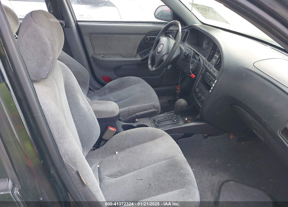 2005 HYUNDAI ELANTRA VIN: KMHDN46D55U036444
