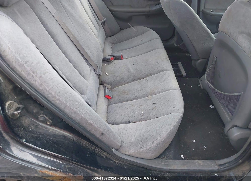 2005 HYUNDAI ELANTRA VIN: KMHDN46D55U036444