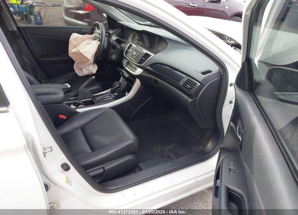 2015 HONDA ACCORD SPORT VIN: 1HGCR2F51FA139589