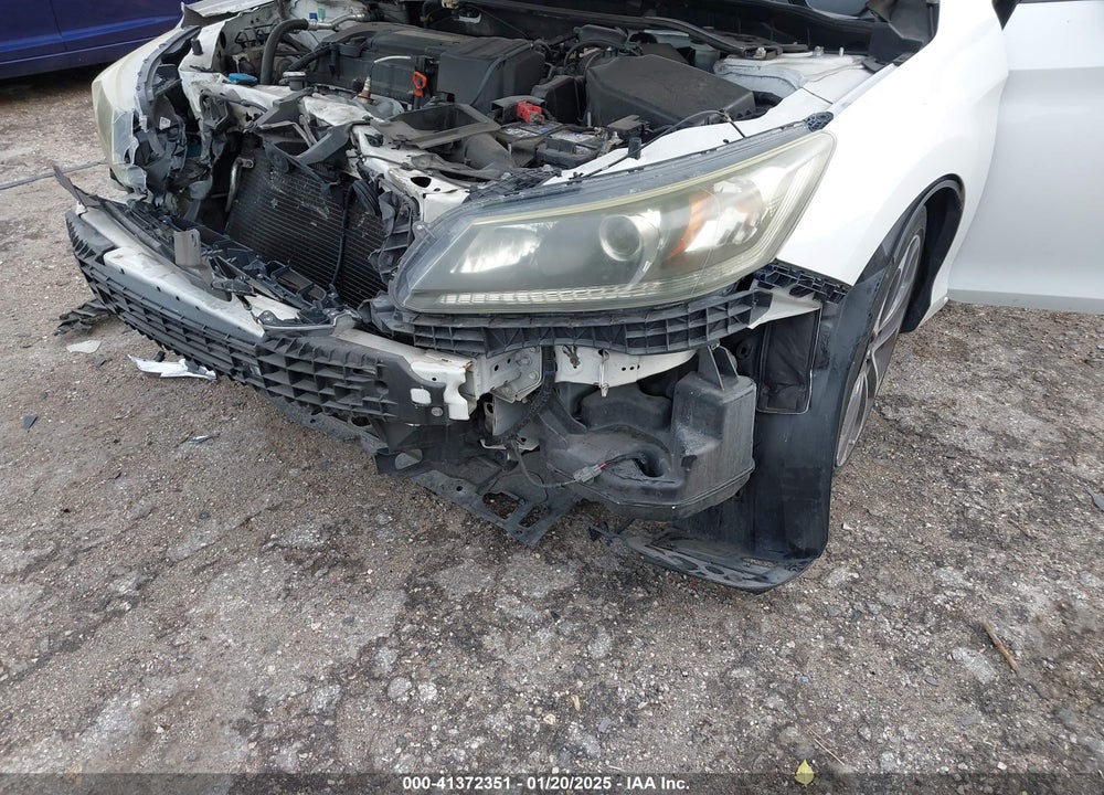 2015 HONDA ACCORD SPORT VIN: 1HGCR2F51FA139589