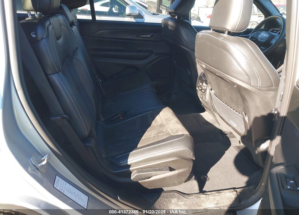 2023 JEEP GRAND CHEROKEE L ALTITUDE 4X2 VIN: 1C4RJJAG1P8883396