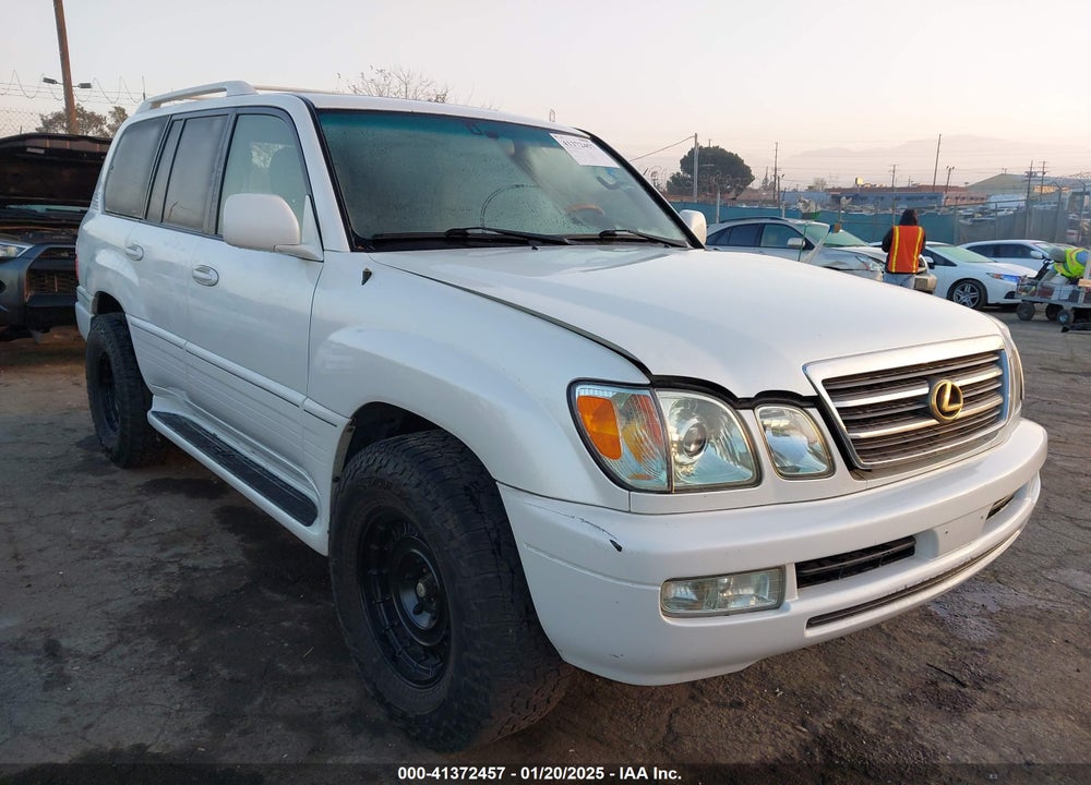 2005 LEXUS LX 470 VIN: JTJHT00WX53552462