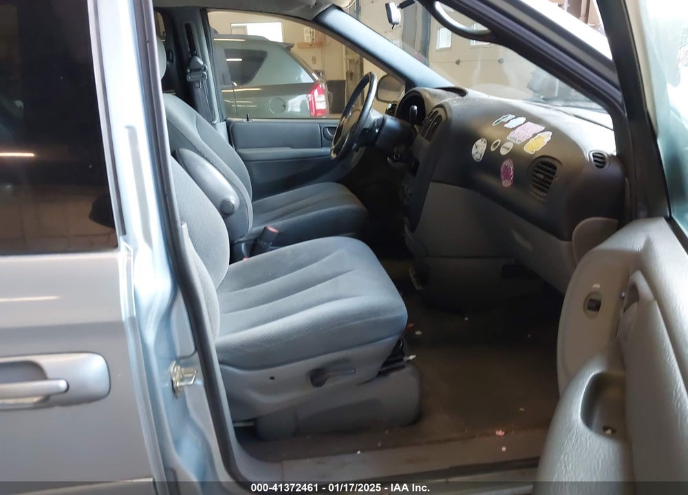 2004 DODGE GRAND CARAVAN SXT VIN: 2D4GP44L14R602832