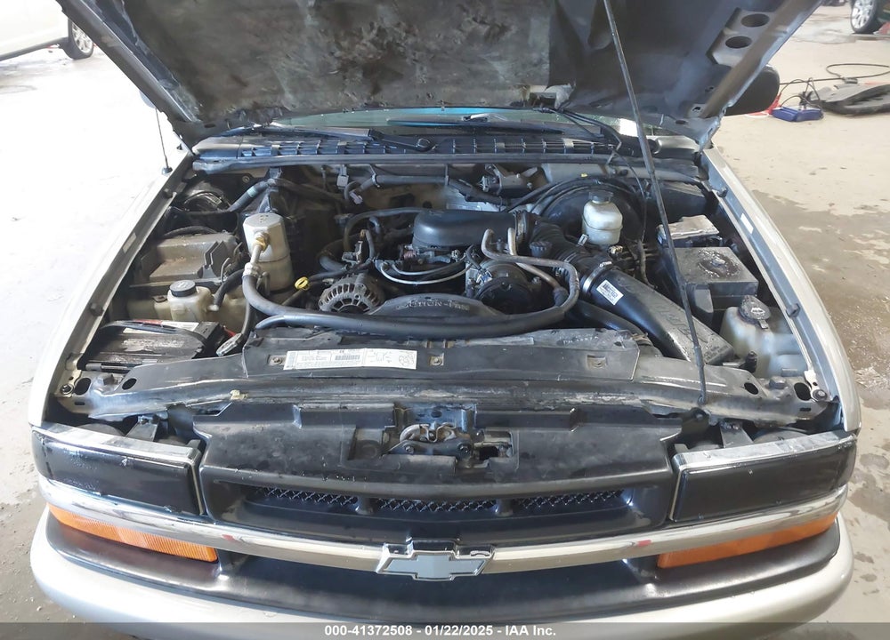 2003 CHEVROLET S-10 LS VIN: 1GCCS19X538117656