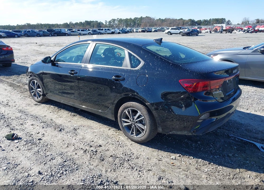 2024 KIA FORTE LXS VIN: 3KPF24AD0RE767686