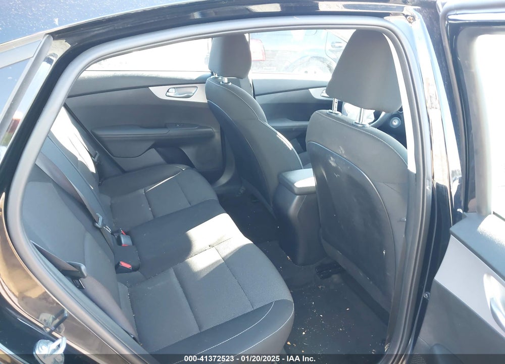 2024 KIA FORTE LXS VIN: 3KPF24AD0RE767686
