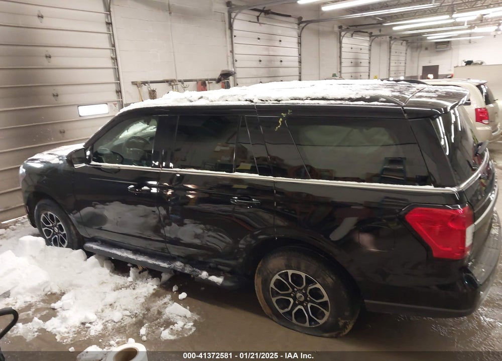 2024 FORD EXPEDITION XLT VIN: 1FMJU1J89REA18589