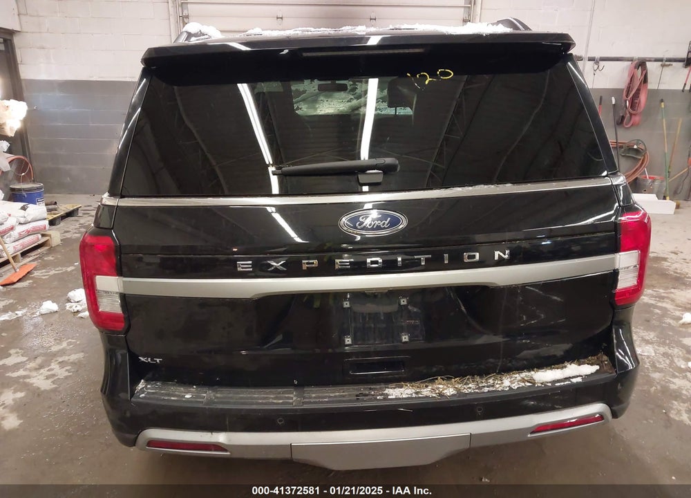 2024 FORD EXPEDITION XLT VIN: 1FMJU1J89REA18589