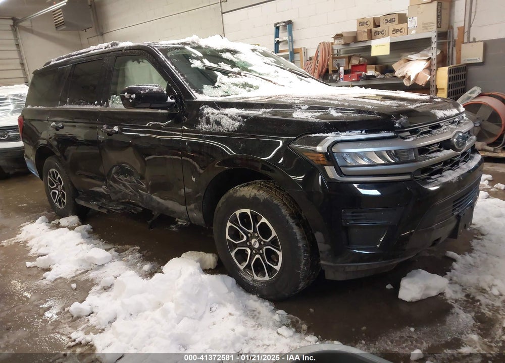 2024 FORD EXPEDITION XLT VIN: 1FMJU1J89REA18589