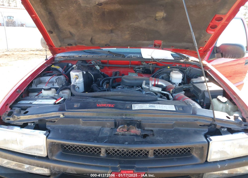 2001 CHEVROLET S-10 LS VIN: 1GCCT19W618246619