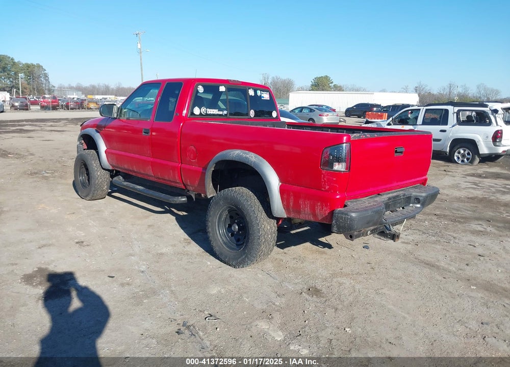 2001 CHEVROLET S-10 LS VIN: 1GCCT19W618246619