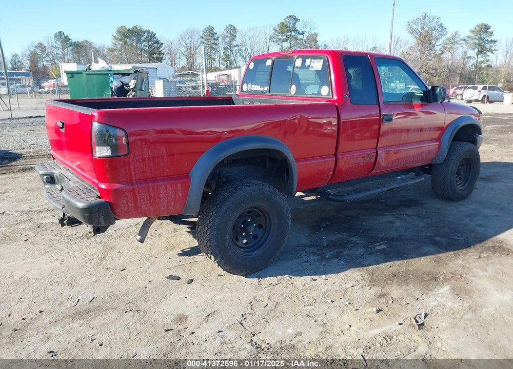 2001 CHEVROLET S-10 LS VIN: 1GCCT19W618246619