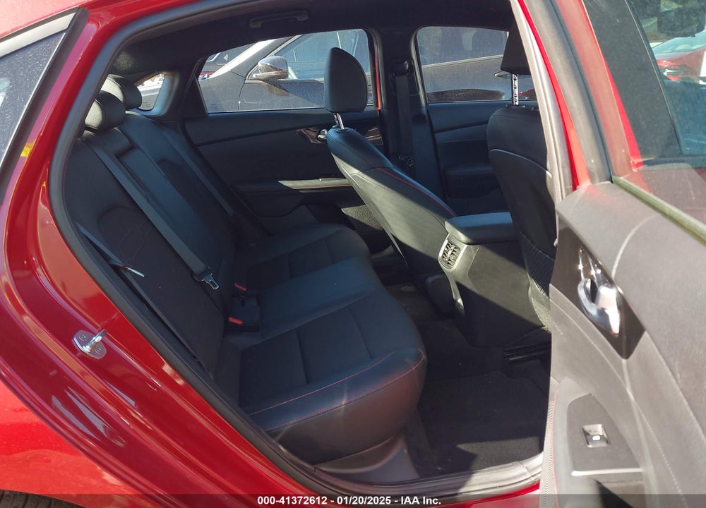 2023 KIA FORTE GT VIN: 3KPF44AC2PE528722