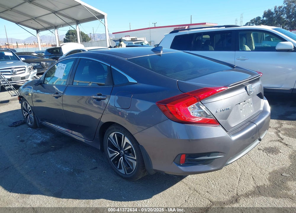 2017 HONDA CIVIC VIN: 2HGFC1F31HH641661