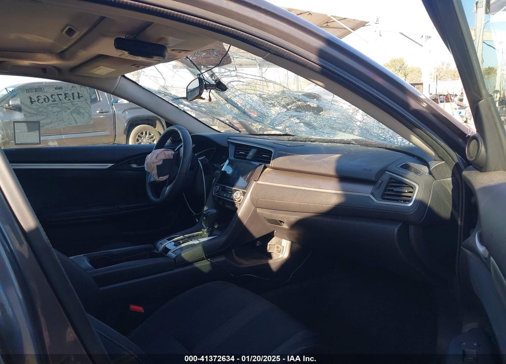 2017 HONDA CIVIC VIN: 2HGFC1F31HH641661
