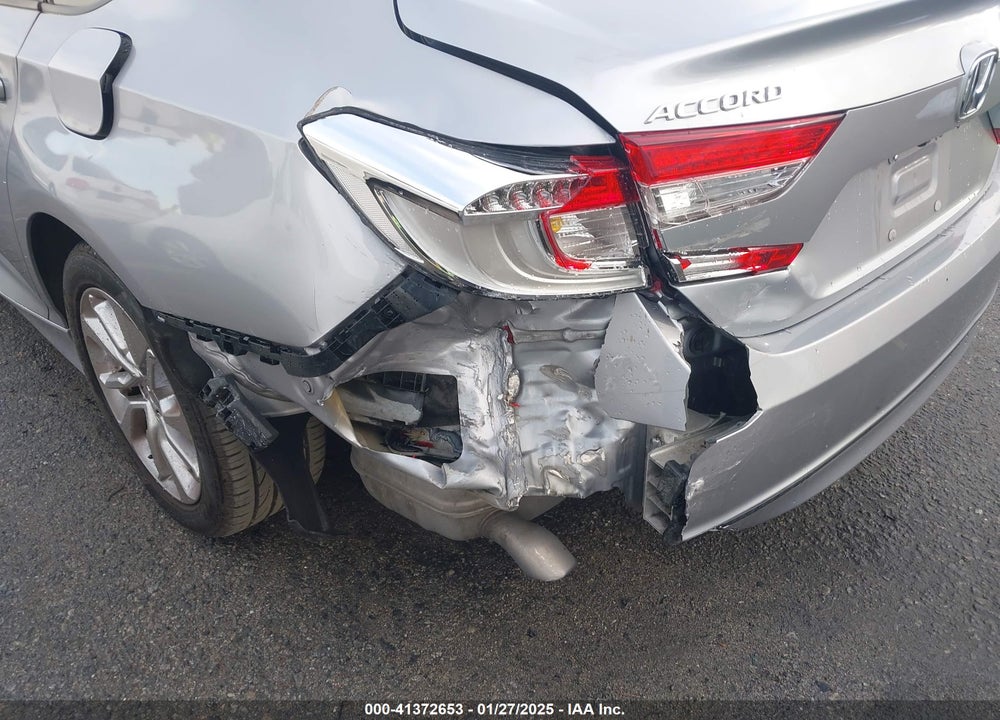 2018 HONDA ACCORD LX VIN: 1HGCV1F17JA084819