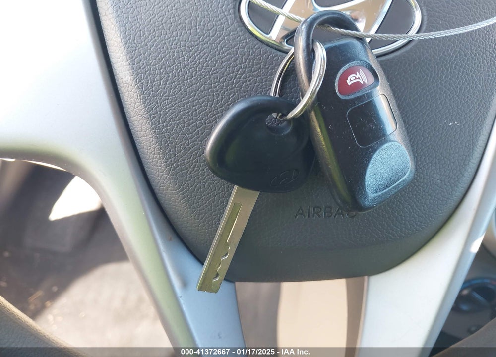 2013 HYUNDAI ACCENT GLS VIN: KMHCT4AE1DU444701
