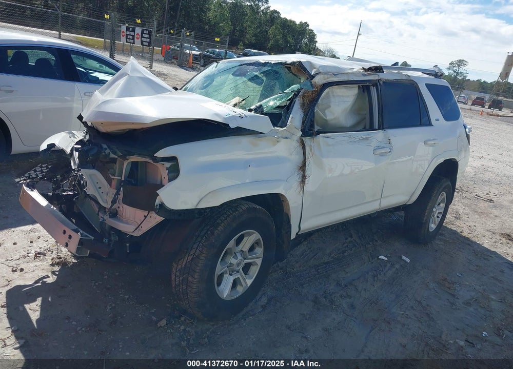 2024 TOYOTA 4RUNNER SR5 VIN: JTEEU5JR9R5310924