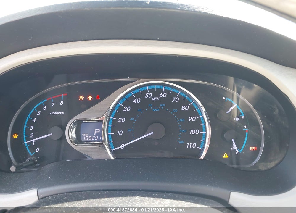 2013 TOYOTA SIENNA XLE V6 8 PASSENGER VIN: 5TDYK3DCXDS364934