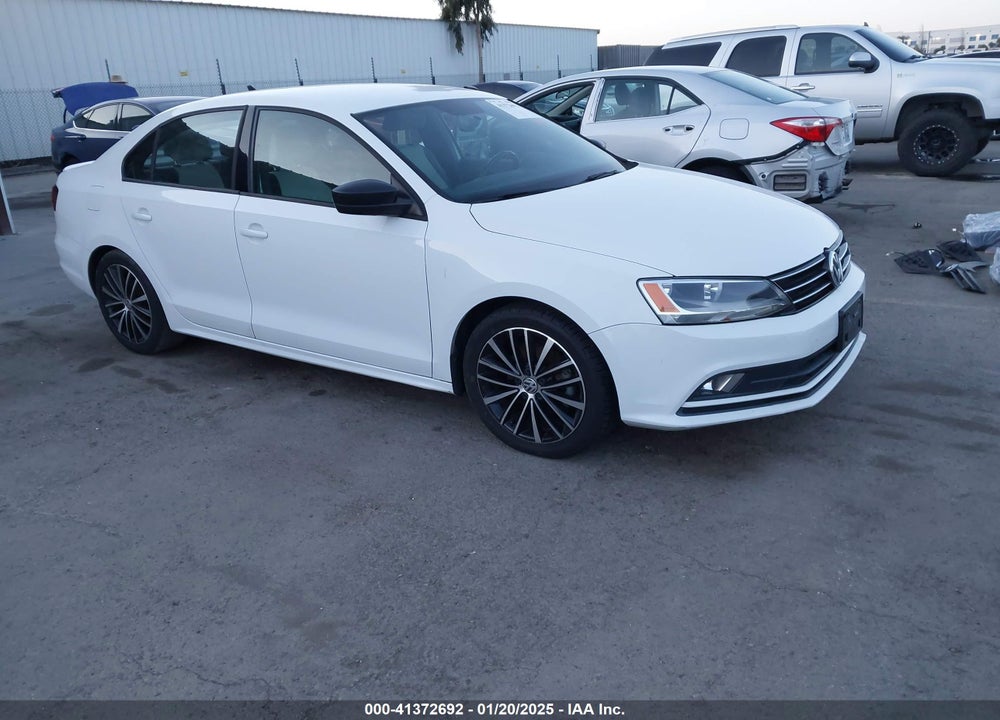 2016 VOLKSWAGEN JETTA 1.8T SPORT VIN: 3VWD17AJ5GM376504