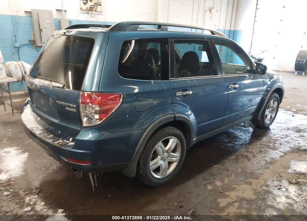 2010 SUBARU FORESTER 2.5X PREMIUM VIN: JF2SH6CC9AH734621