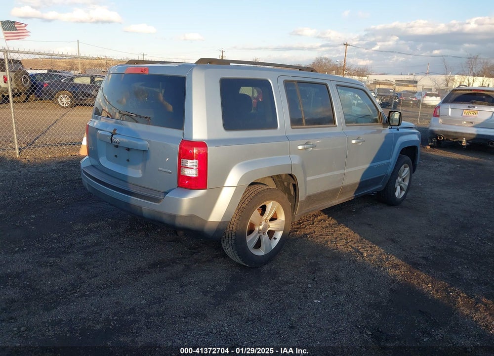 2013 JEEP PATRIOT LATITUDE VIN: 1C4NJRFB2DD279918