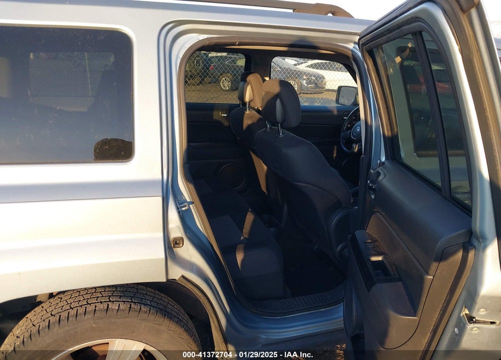 2013 JEEP PATRIOT LATITUDE VIN: 1C4NJRFB2DD279918