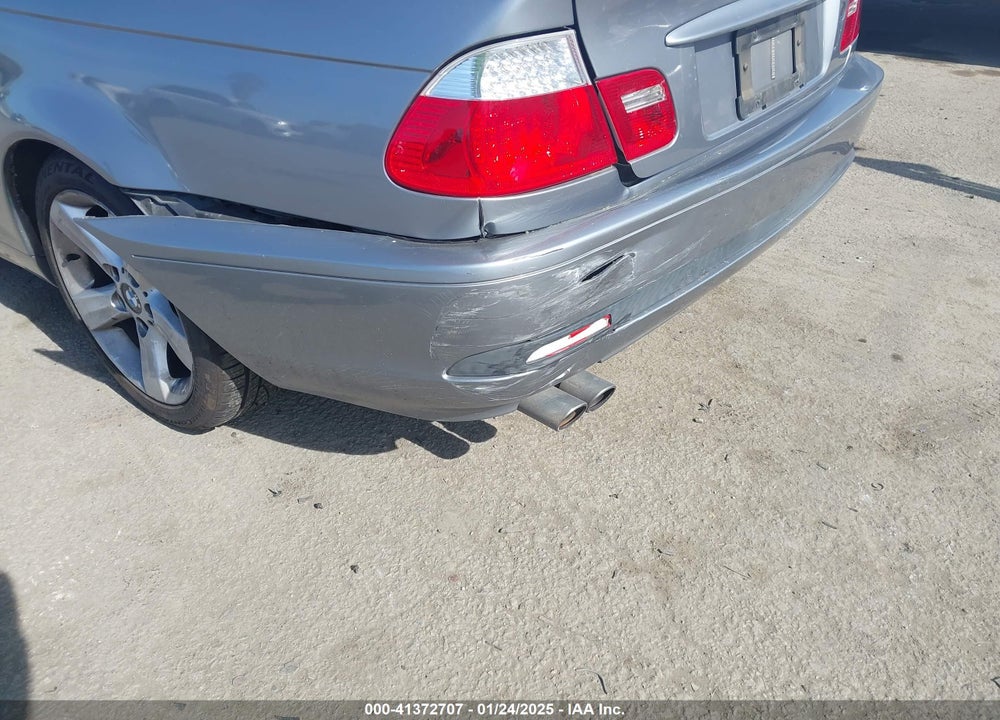 2004 BMW 325CI VIN: WBABV13444JT21695