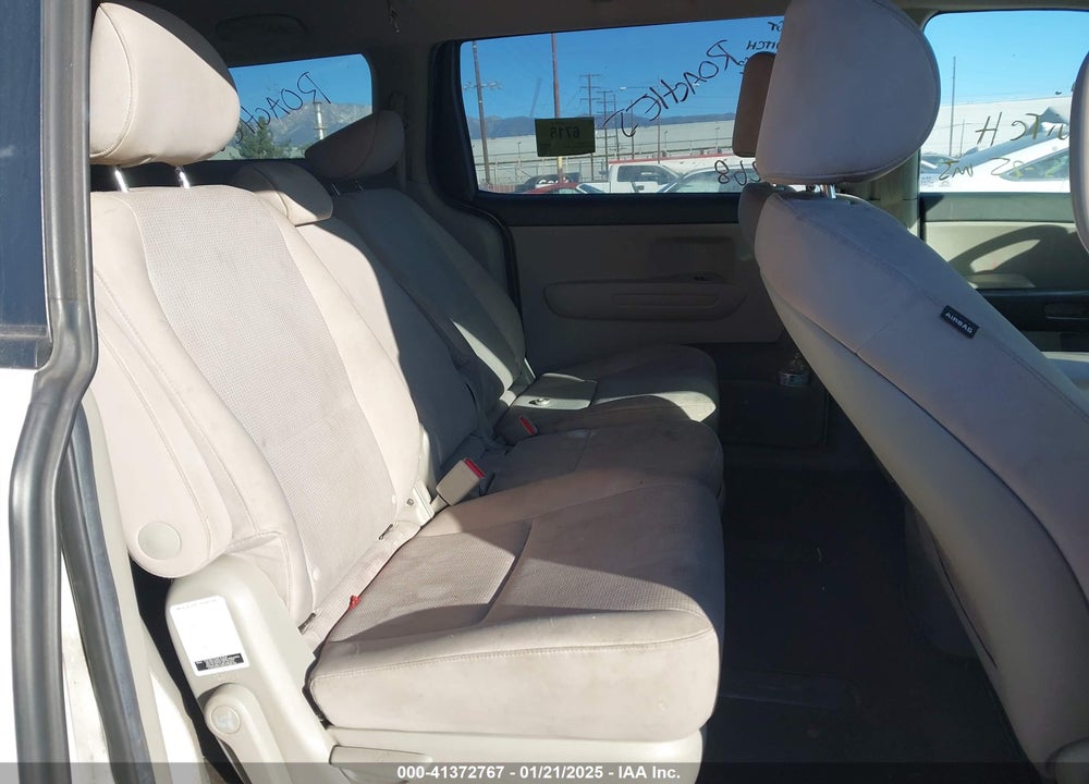 2019 KIA SEDONA LX VIN: KNDMB5C18K6552505