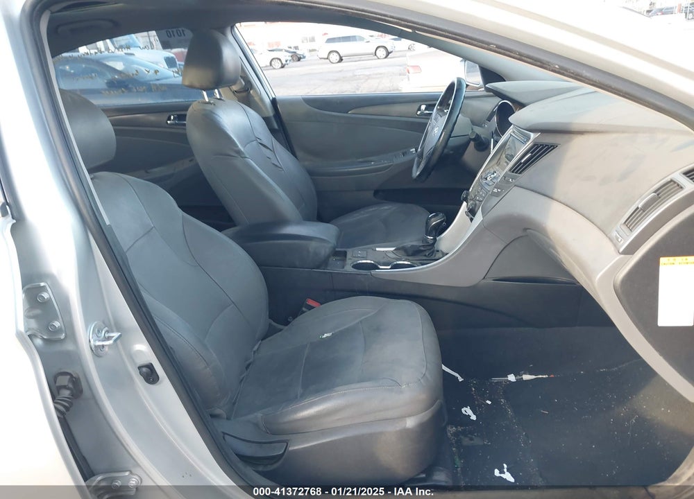 2014 HYUNDAI SONATA HYBRID VIN: KMHEC4A45EA107158