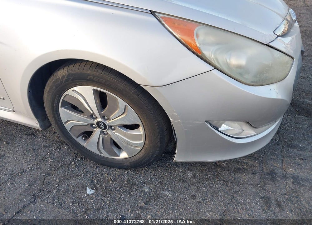 2014 HYUNDAI SONATA HYBRID VIN: KMHEC4A45EA107158